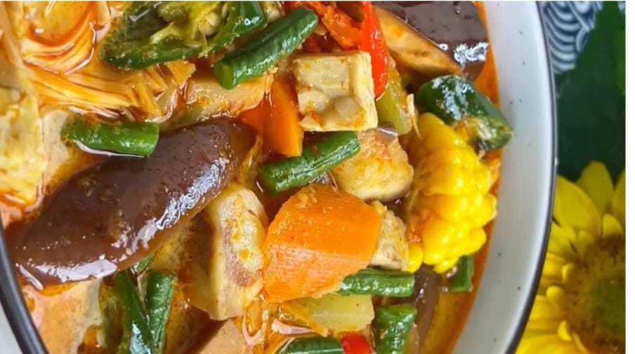 Resep Sayur Lodeh dengan Kuah Merah yang Medok Bumbu Banget