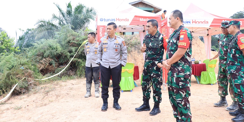 Kapolda Jambi dan Danrem 042/Gapu Tinjau Pos Karhutla di Batang Asam Tanjab Barat