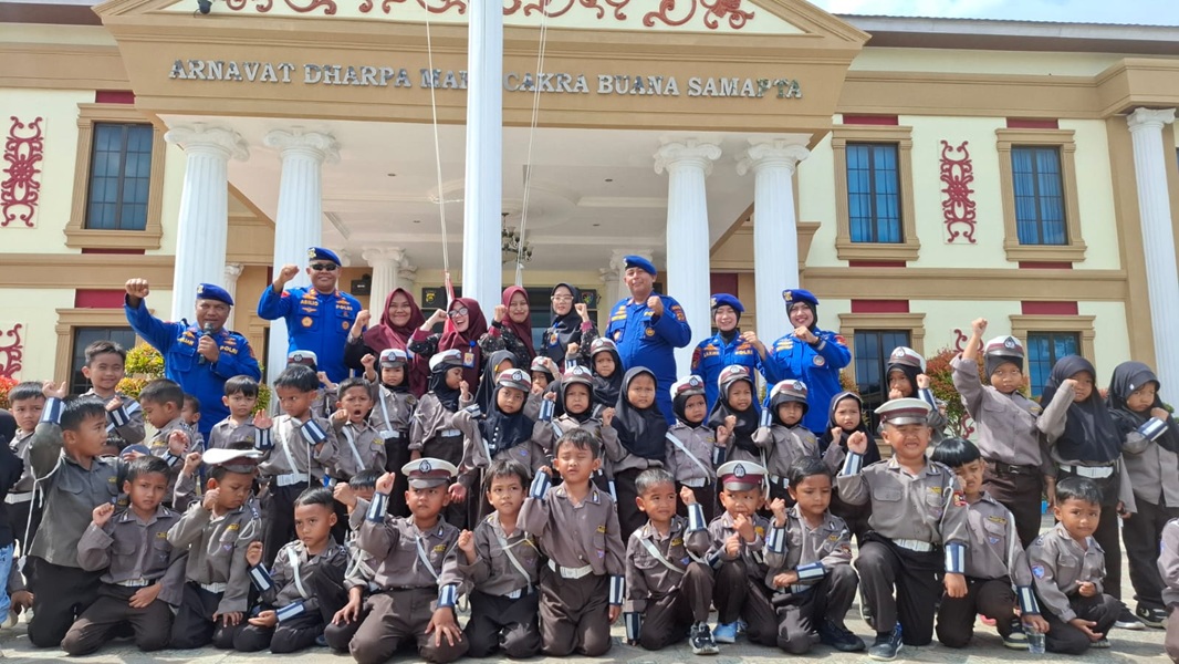 Polsanak Ditpolairud Polda Jambi: Dari Ombak Kami Belajar, dari Polisi Air Kami Bangga