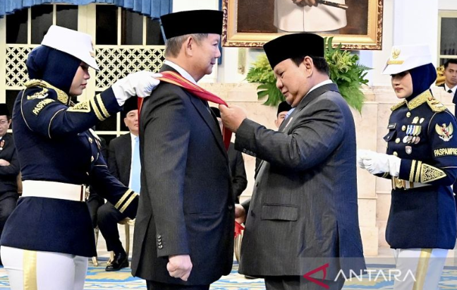 Melihat Tanda Kehormatan yang Diberikan kepada Adik Prabowo dan Adik Megawati 