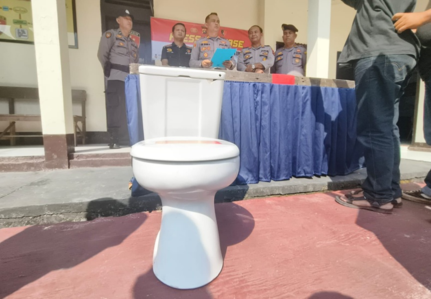 Nekat! Warga Jambi Timur Nekat Curi Kloset Duduk dari Bank Jambi demi Beli Narkoba