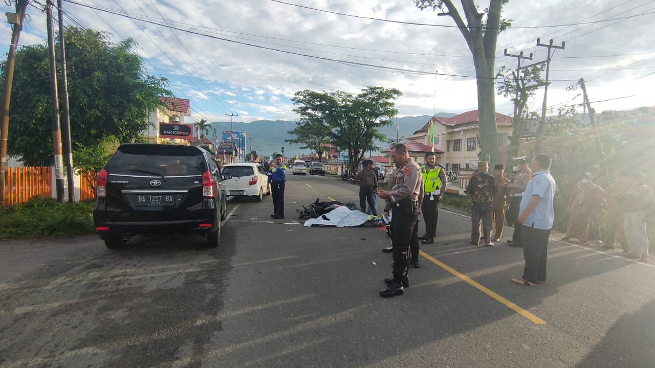 Beat Merah Tabrak Beat Hijau di Kerinci, 1 Meninggal di Tempat