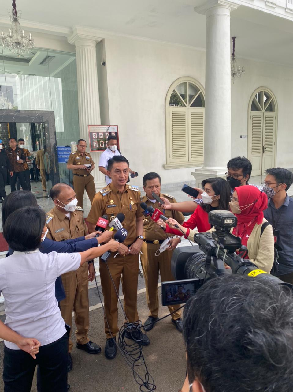 Diundang ke Istana Presiden, Pj Bupati Bachyuni Deliansyah Ikut Rapat Bersama Presiden Jokowi