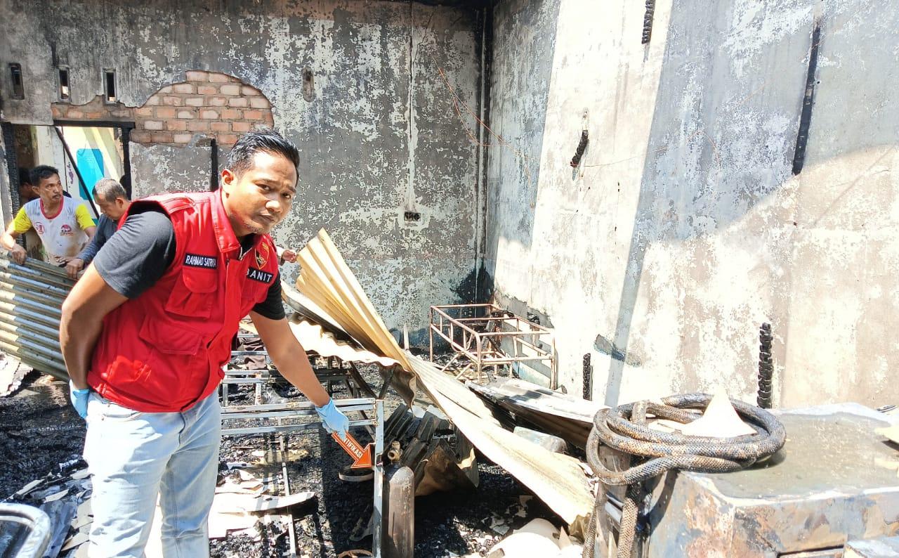 Kebakaran Terjadi di Lapak Jualan, Satu Orang Warga Geragai Tanjab Timur Mengalami Luka Bakar