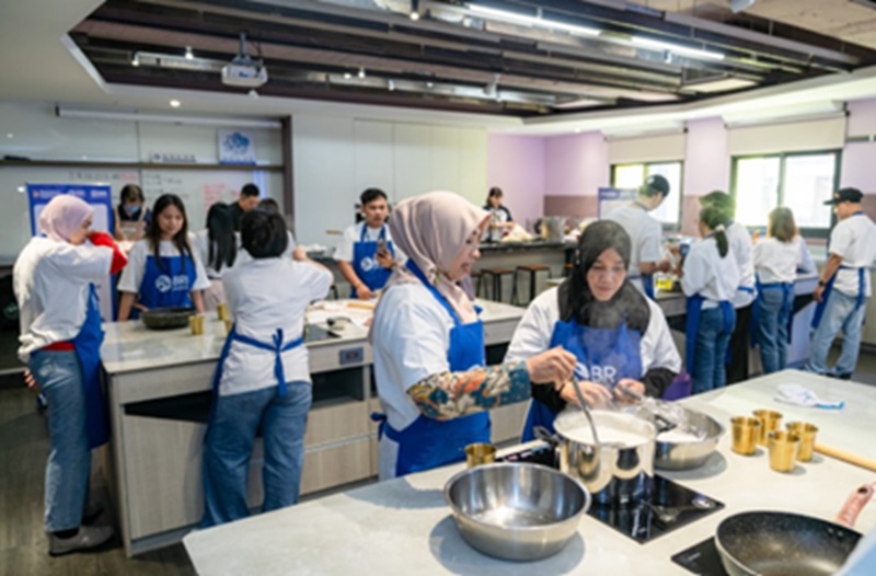 BRI Bekali PMI di Taiwan dengan Kewirausahaan dan Literasi Keuangan untuk Bangun Usaha Produktif Taipei - S
