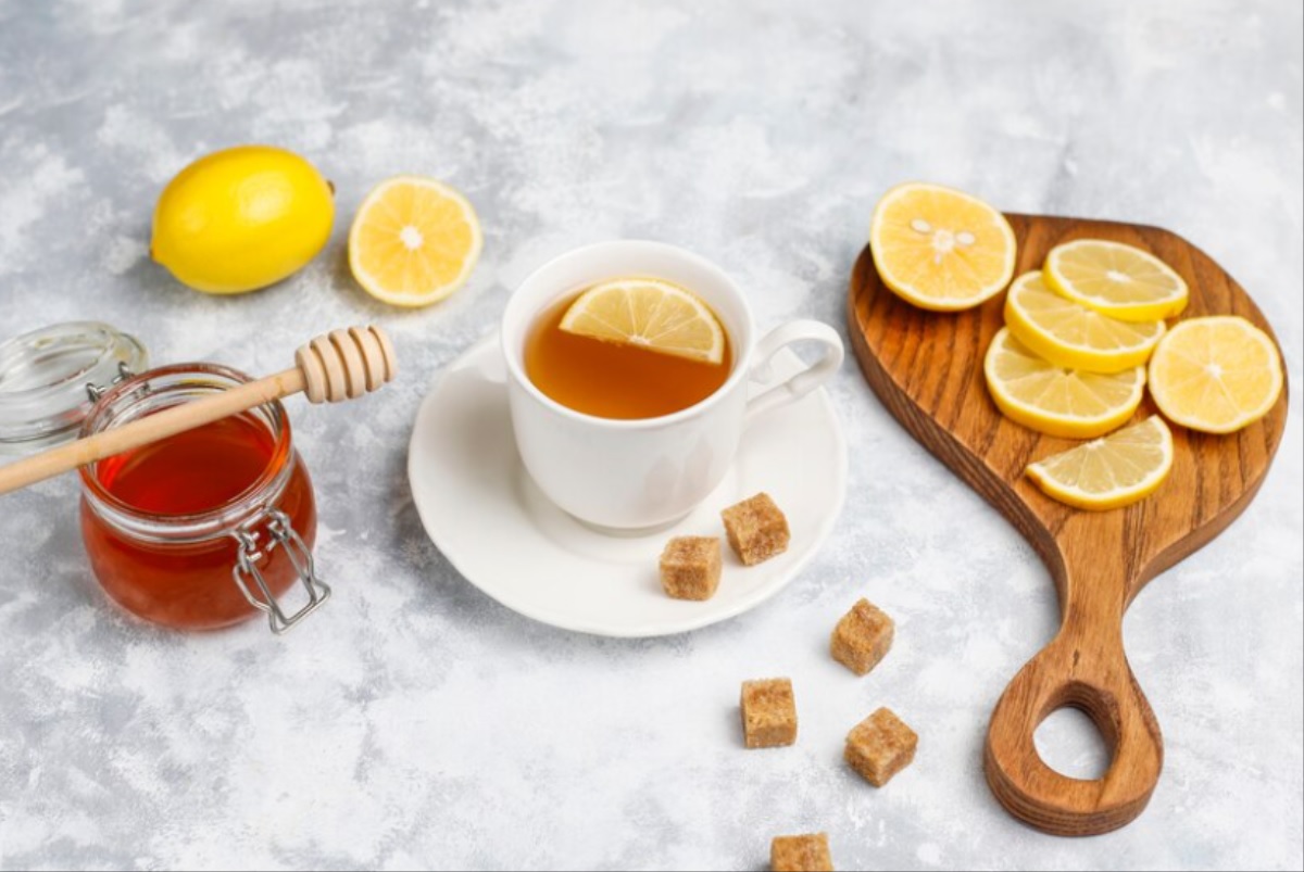 Sederet Manfaat Air Lemon Campur Madu, Bisa Atasi Batuk dan Pilek