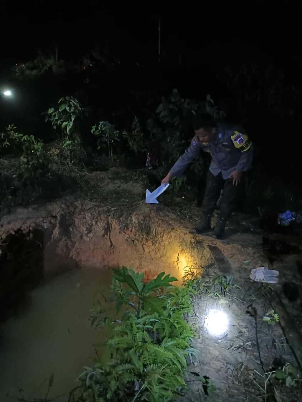 Heboh Penemuan Mayat di Kolam Mandi Desa Napal Putih Kabupaten Tebo