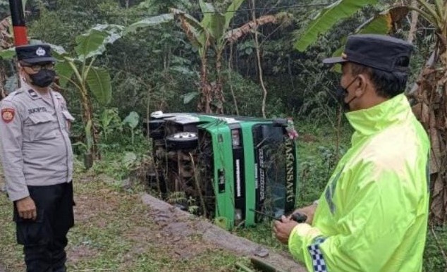 Bus Pengangkut Puluhan Siswa MTS di Malang Terjun ke Jurang, Begini Kondisinya