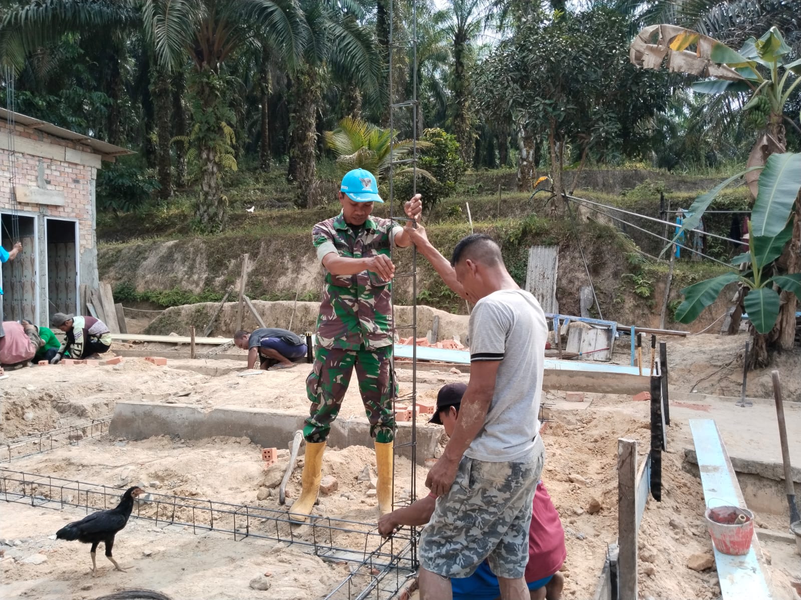 Warakuwari di Desa Bukit Mas Dapat Bantuan Pembangunan Rumah dari Kodim 0415/Jambi