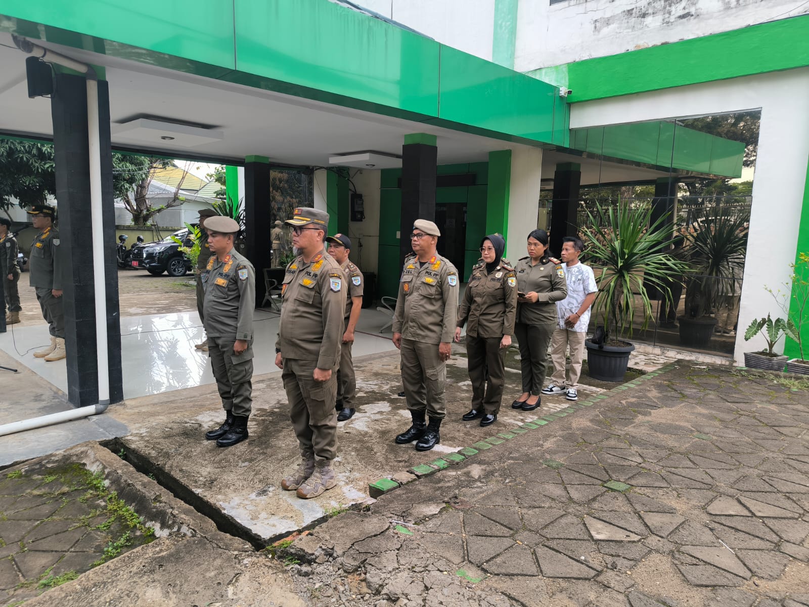 Tak Indahkan Peringatan, PKL di Jambi Terlibat Cekcok dengan Petugas