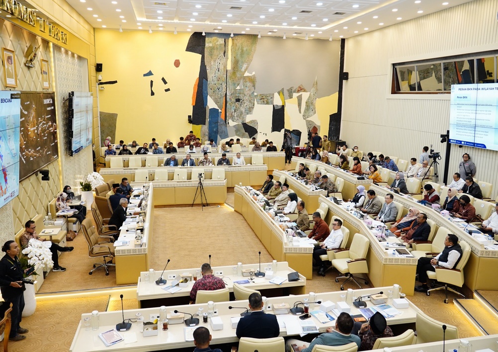 Menteri Nusron Laporkan Progres Revisi RTR Provinsi Aceh, Sumut, dan Sumbart ke Komisi II DPR  RI