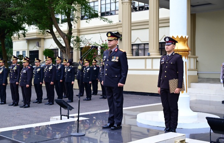 Semangat Nasionalisme, Polda Jambi Gelar Upacara Kenaikan Bendera Merah Putih