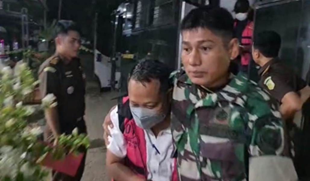 BREAKING NEWS: Kadis Perdagangan Tebo Jadi Tersangka Kasus Korupsi dan Langsung Ditahan