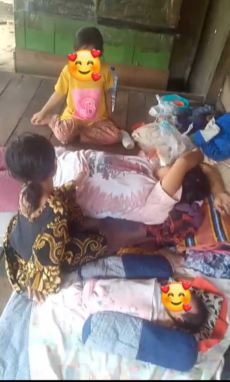 Hendak Ke Palembang, Seorang Ibu dari Riau Melahirkan di Pinggir Jalan Bukit Baling Muaro Jambi 