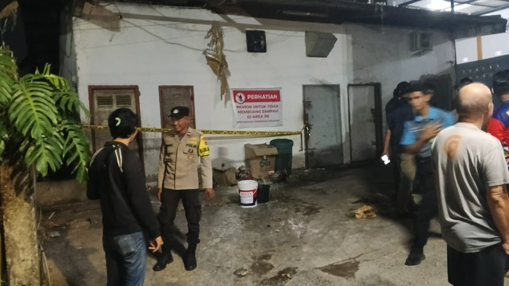 BREAKING NEWS: 6 Korban Dikabarkan Dilarikan ke RS Akibat Ledakan Dapur Milik Salah Satu Mall di Kota Jambi