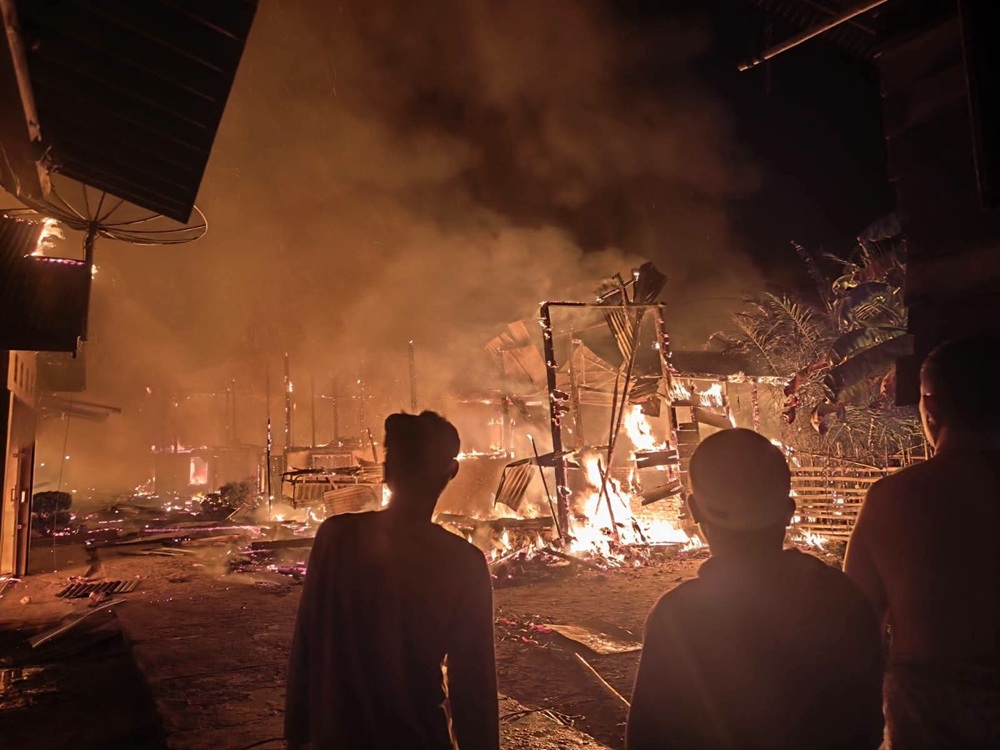 Api Mengamuk di Bungo! 14 Bangunan Terbakar, 9 Rumah dan 1 Ruko Tinggal Puing