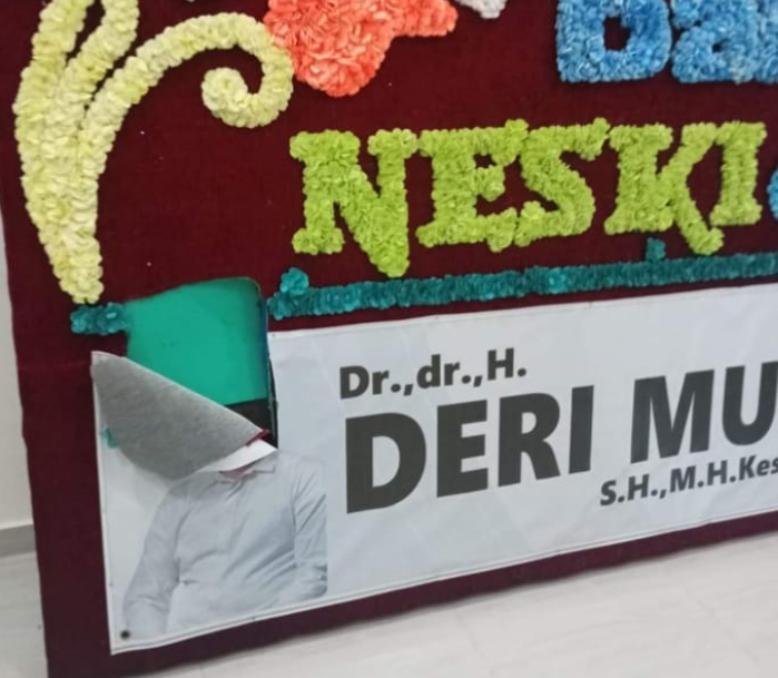 Viral, Papan Bunga Ucapan dari Dokter Deri Dirusak Orang tak Bertanggung jawab