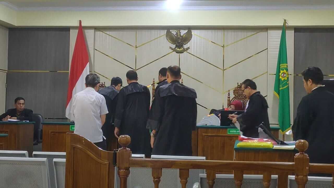 Sidang PDAM Tirta Mayang, Saksi Mengaku Tak Tahu  DHS Cabang Palembang  Menjual Alat Kimia 
