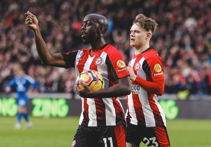 Brentford Bantai Leicester City 4-1, Newcastle Tertahan Crystal Palace di Pekan ke-13 Liga Inggris