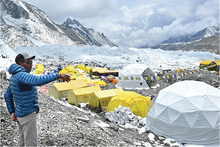 Buat Rekor Dunia Baru, 26 Kali Dari Everest