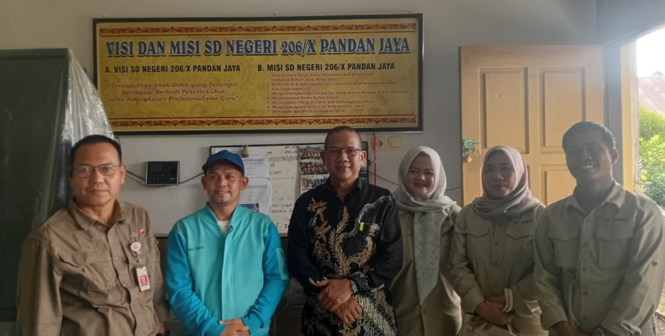 SKK Migas PetroChina Bantu Meubelair di 11 SD Negeri di Tanjab Timur, Pemda Tanjab Timur Berikan Apresiasi