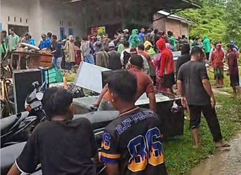 Bencana Tragis di Bungo! Dua Bocah Tewas Tertimbun Longsor Saat Tidur, Sang Ibu Kritis