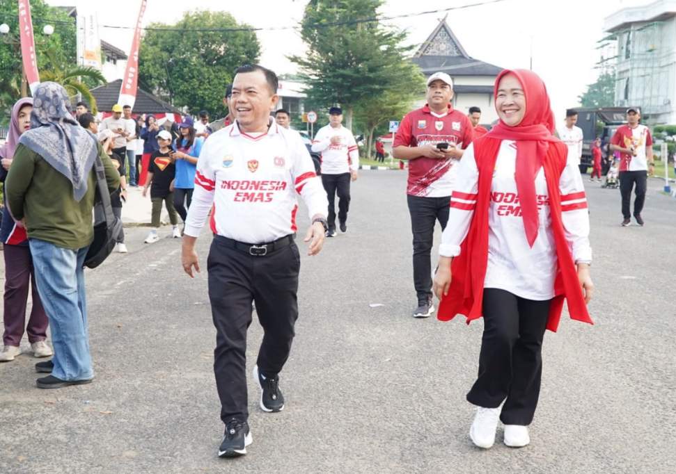 Gubernur Al Haris Apresiasi Antusiasme Warga Jambi di Jalan Santai HUT RI ke-80