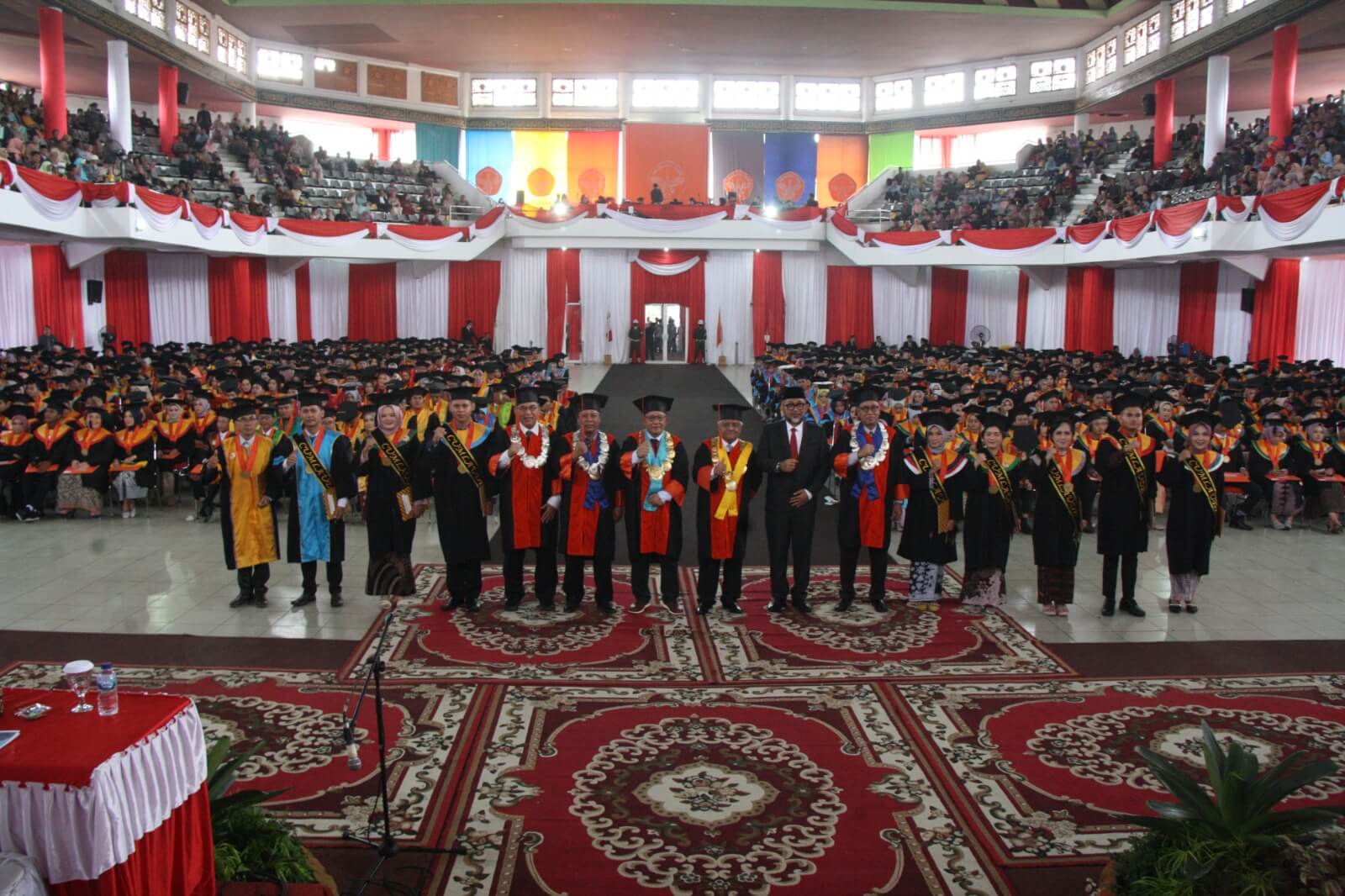 Inilah 9 Lulusan Terbaik Wisuda UNJA ke-104, Siapa Saja?