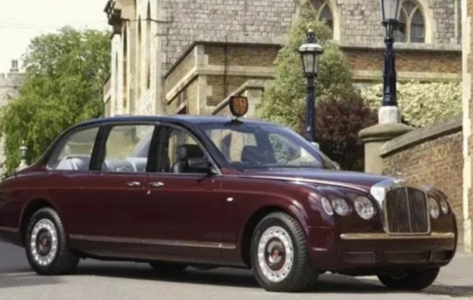 Ini Mobil Supermewah Peninggalan Ratu Elizabeth II, Harganya Rp 200 Miliar