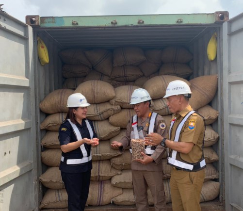 Lagi, UMKM Jambi Berhasil Ekspor Perdana 72 Ton Komoditas Pinang ke Bangladesh