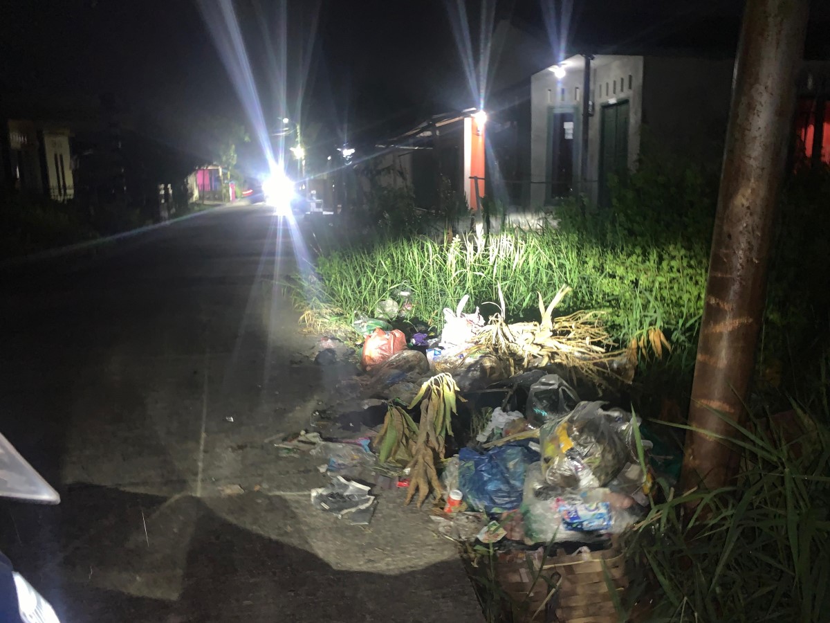 Berhari-hari Sampah di Kualatungkal Menumpuk, Ini Penjelasan Kadis Lingkungan Hidup Tanjab Barat
