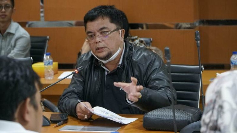 Wakil Ketua Komisi III DPRD Provinsi Jambi Ivan Wirata Minta Perusahaan Percepat Pembebasan Lahan