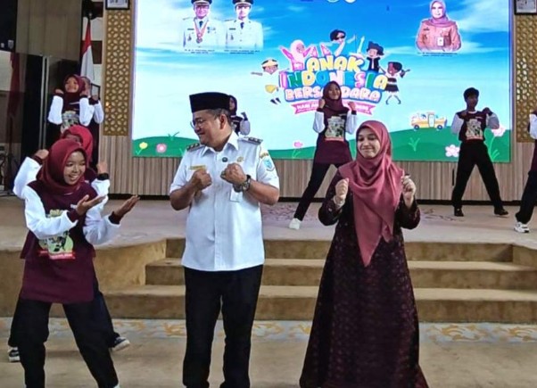 Hari Anak Nasional ke-41, Wali Kota Maulana Kukuhkan Forum Anak dan Tegaskan Komitmen Perlindungan Anak