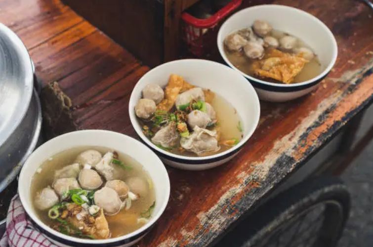 Ini Rahasia Pedagang Membuat Bakso Kenyal dan Enak, Cocok untuk Usaha Rumahan