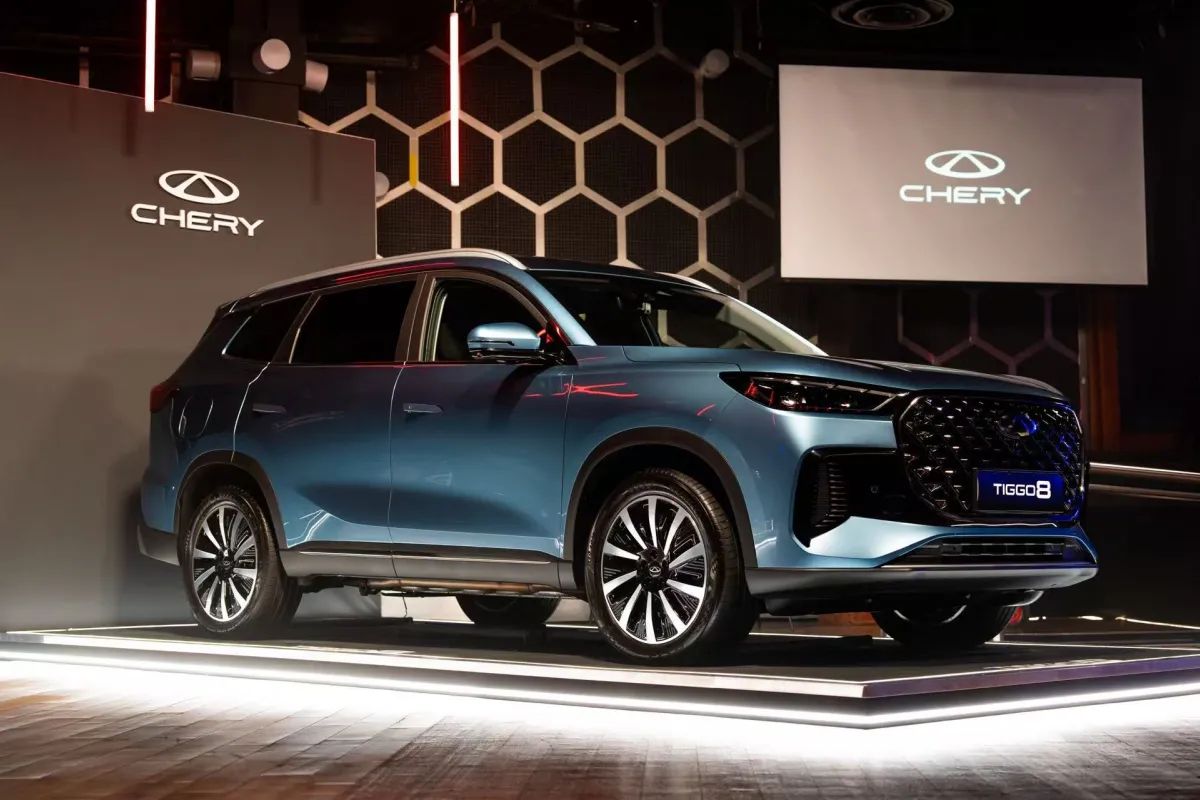 TIGGO 8 Raih Dua Penghargaan Carwow, Perkuat Langkah Chery di Pasar Inggris