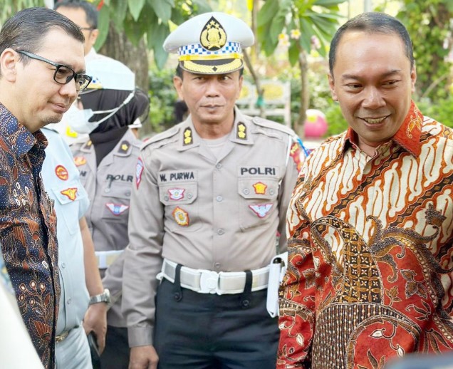 Direktur Utama Jasa Raharja Pantau Pelaksanaan Operasi Zebra Gabungan di Taman Bungkul Surabaya