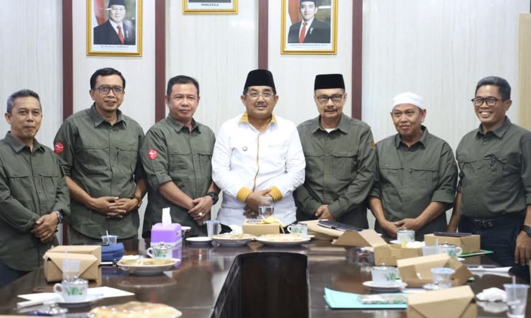 Bupati Tanjung Jabung Barat Gelar Pertemuan dengan Komisi Penyuluhan Pertanian