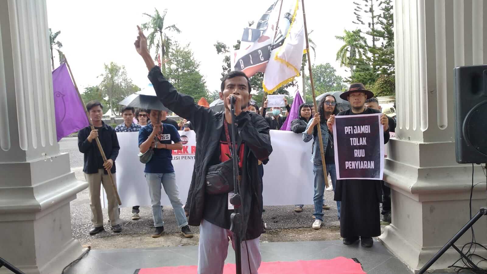 Jurnalis Jambi Gelar Demo, Tolak RUU Penyiaran ke Gedung DPRD Provinsi 