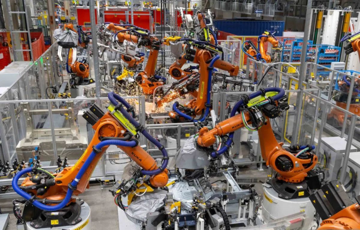 Produsen Mobil AS Desak Pemerintahan Trump Batalkan Tarif Impor Robot dan Mesin Industri