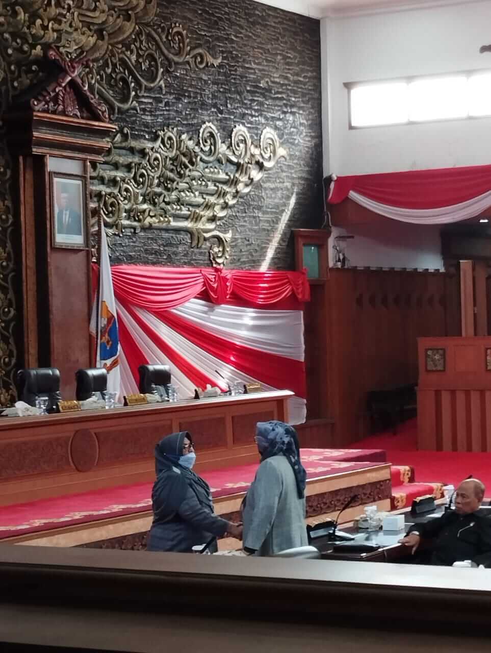 Setelah Sekian Lama, Rahima, Istri Mantan Gubernur Jambi Muncul di Gedung DPRD Provinsi Jambi