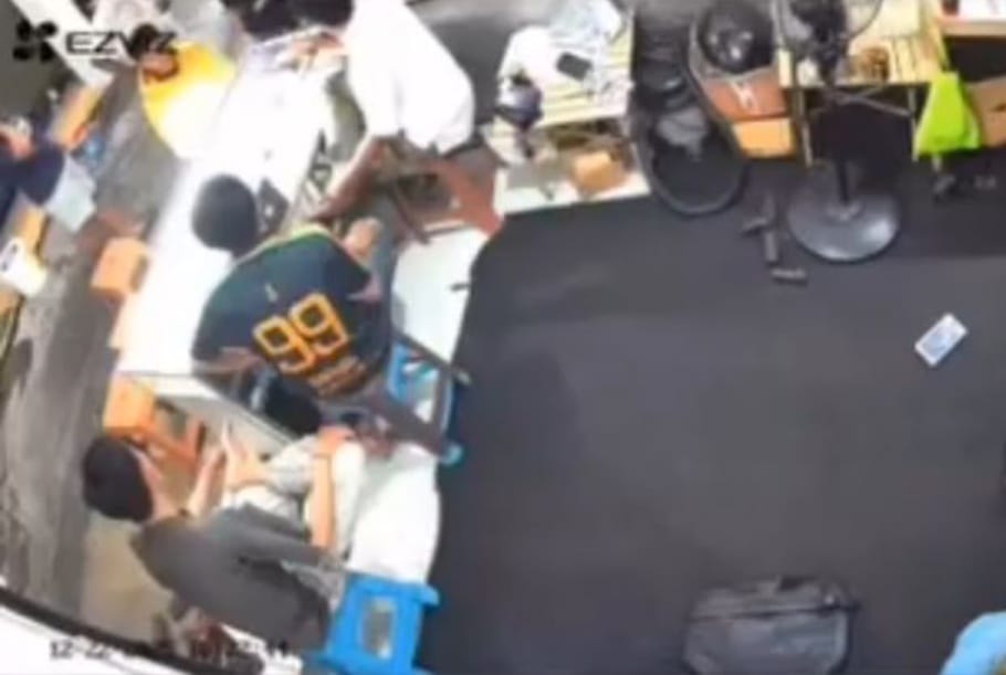 Heboh! Pemilik Konter HP di Sipin Jambi Ditikam, Pelaku Diduga Sesama Pedagang