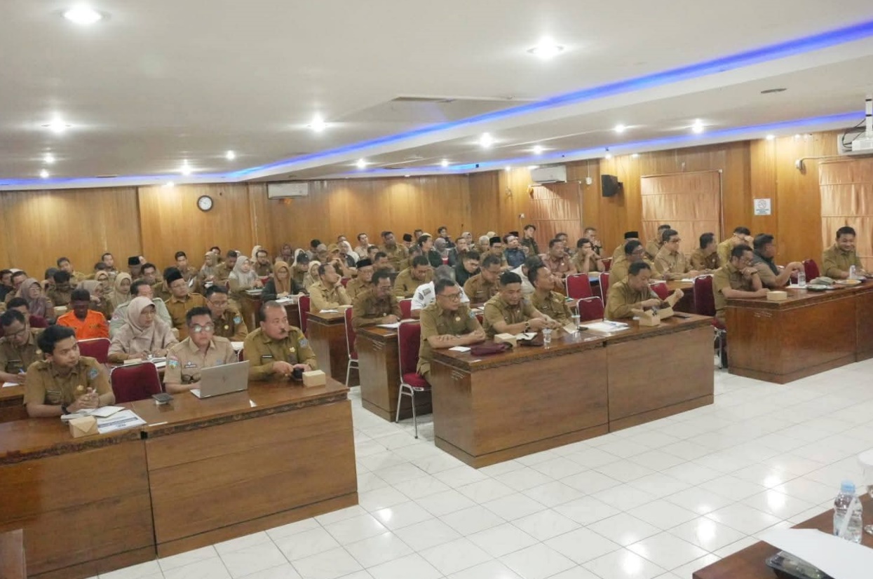 Bupati Anwar Sadat Pimpin Rapat Penyusunan RAPBD 2026, Tegaskan Pelayanan Publik Tetap Jalan Meski Dana Turun