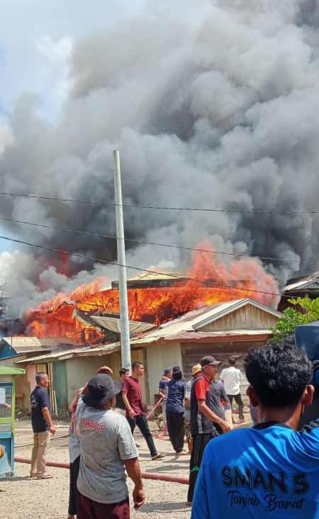 Kebakaran di Teluk Nilau Tanjab Barat, Ini Kesaksian Ketua RT