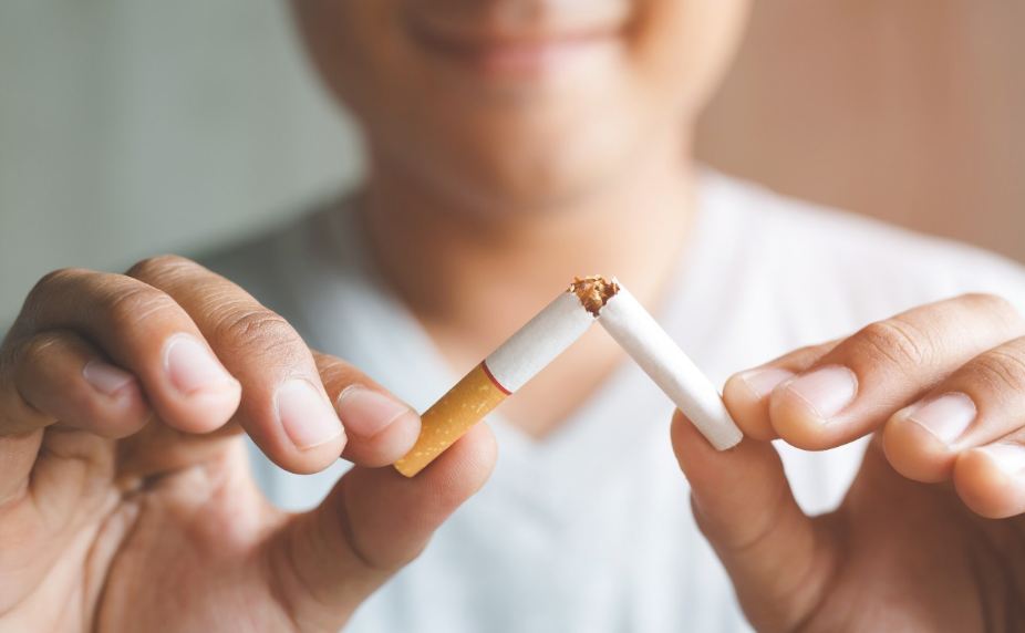 Mau Berhenti Merokok? Lakukan 8 Tips Ampuh Ini, Dijamin Stop Selamanya!