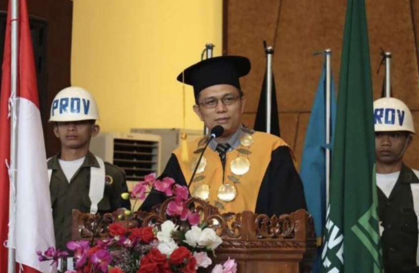 Kasus Penghinaan, Rektor UIN Sultan Syarif Kasim Prof Khairunnas Rajab Ditetapkan Sebagai Tersangka