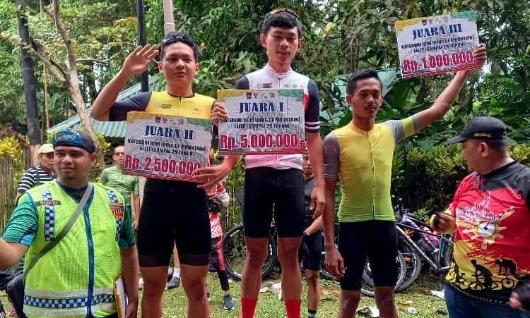 Atlet Jambi Boyong Dua Piala Bergengsi di Siti Nurbaya Adventure Sumatera Barat, Ini Pesan Ketum Pengprov ISSI