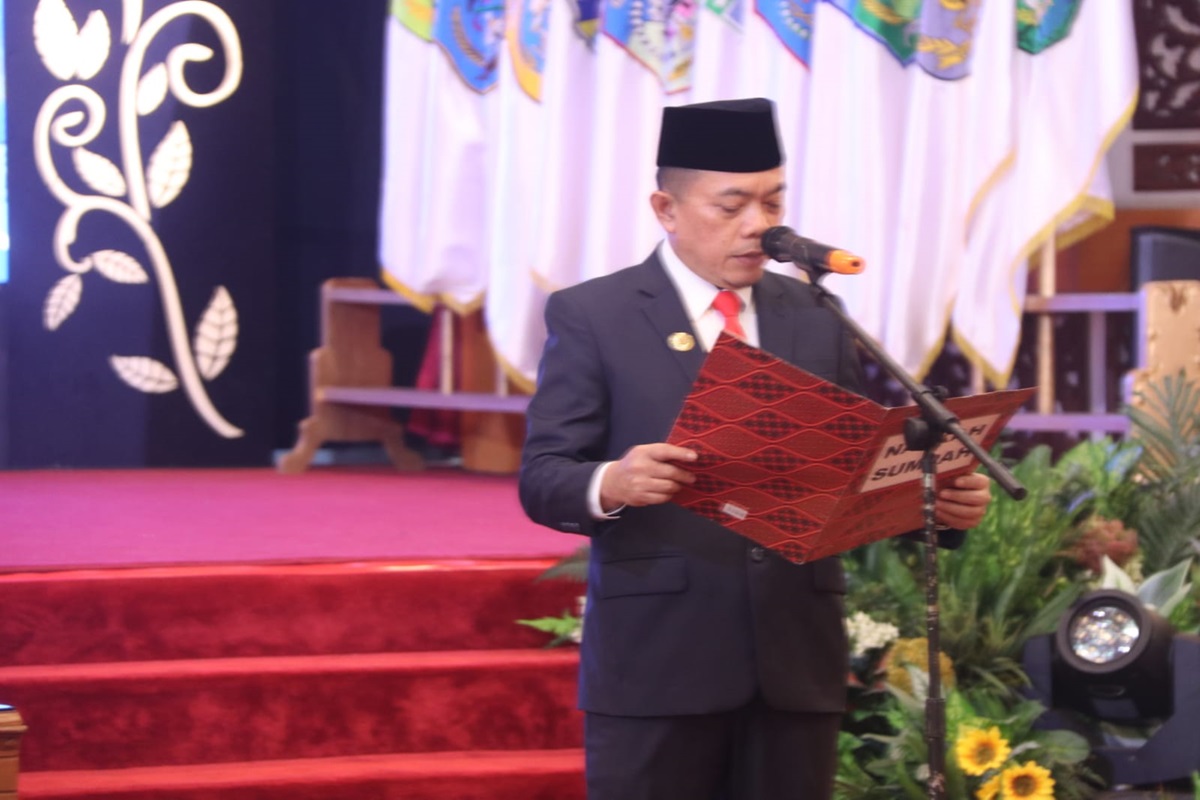 Gubernur Jambi Al Haris Lantik 7 Anggota Komisioner KPID Provinsi Jambi