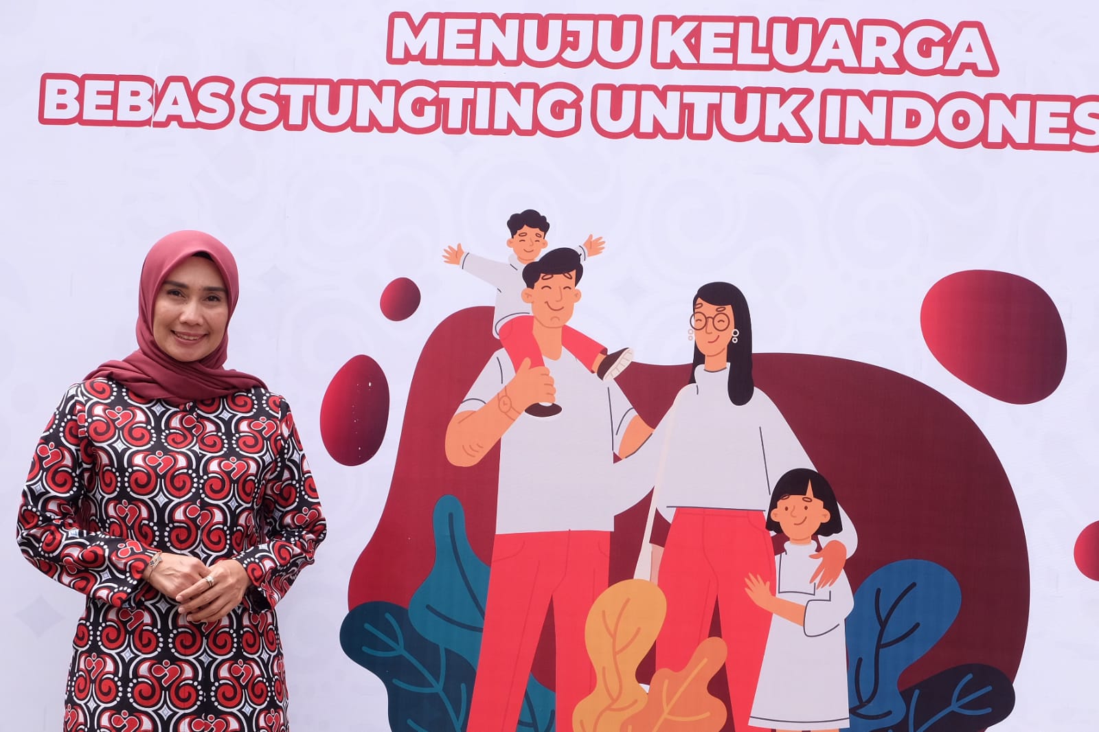 Hadiri Puncak Harganas ke-30 di Palembang, Ketua TP PKK Muaro Jambi Siap Bantu Percepat Turunkan Stunting 