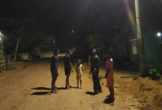 Berkat TMMD ke-115 Kodim 0415/Jambi, Desa Kembang Seri Baru Punya Lampu Jalan