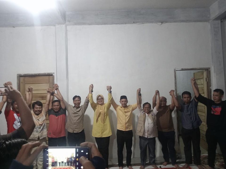 Paslon 02 Tanjab Timur, Dillah Hikmah Sari-Muslimin Tanja Gelar Konferensi Pers Atas Hasil Real Count